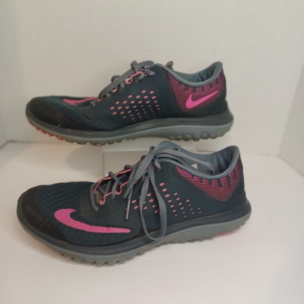 Nike Women's FS‎ Lite Run 2 684667-005 Gray Pink Running Shoes Sneakers Size 8.5